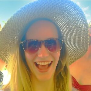 Meet your Posher, Jenna